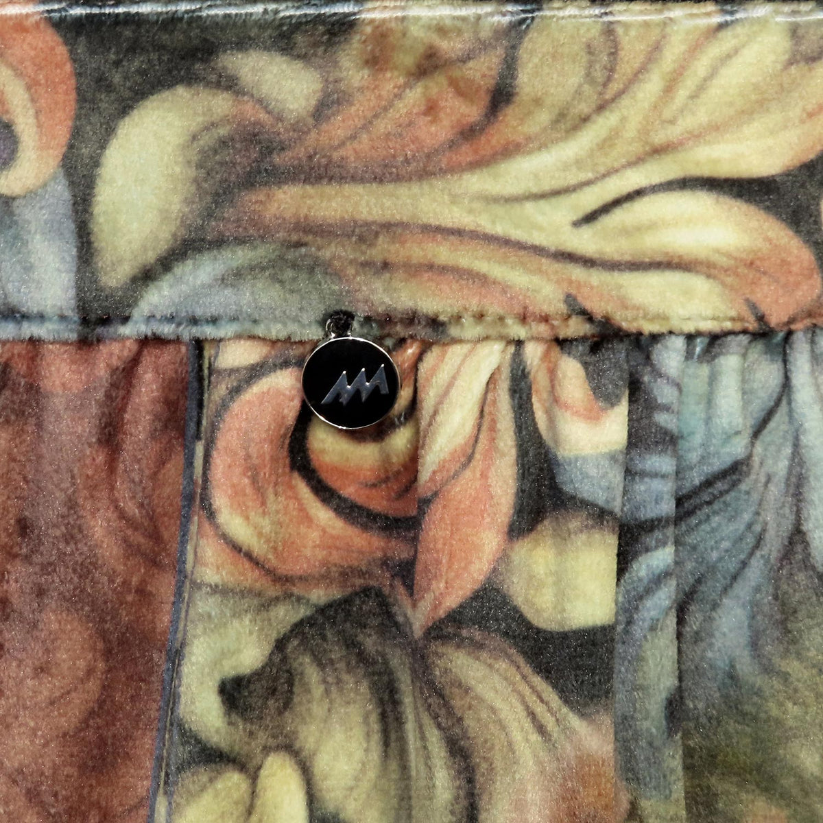 Dirndlschürze "Kostümierte Fellnasen" (Minky-Plüsch)