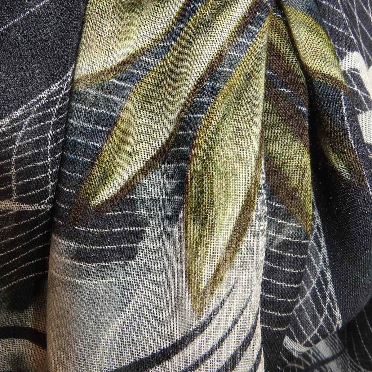 Modal-Schal "Edelgefieder"