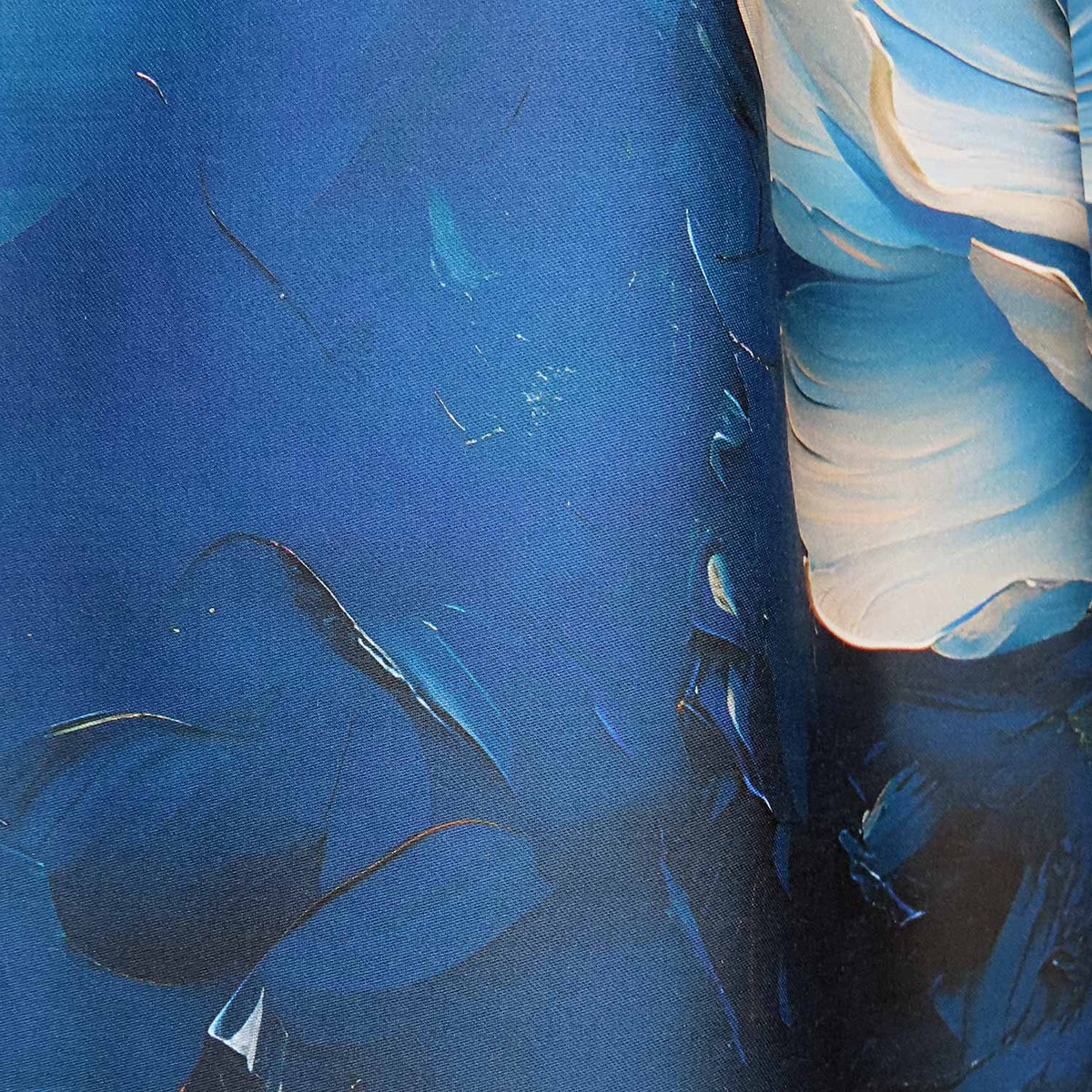 Dirndlschürze "Blütentraum in Blau"