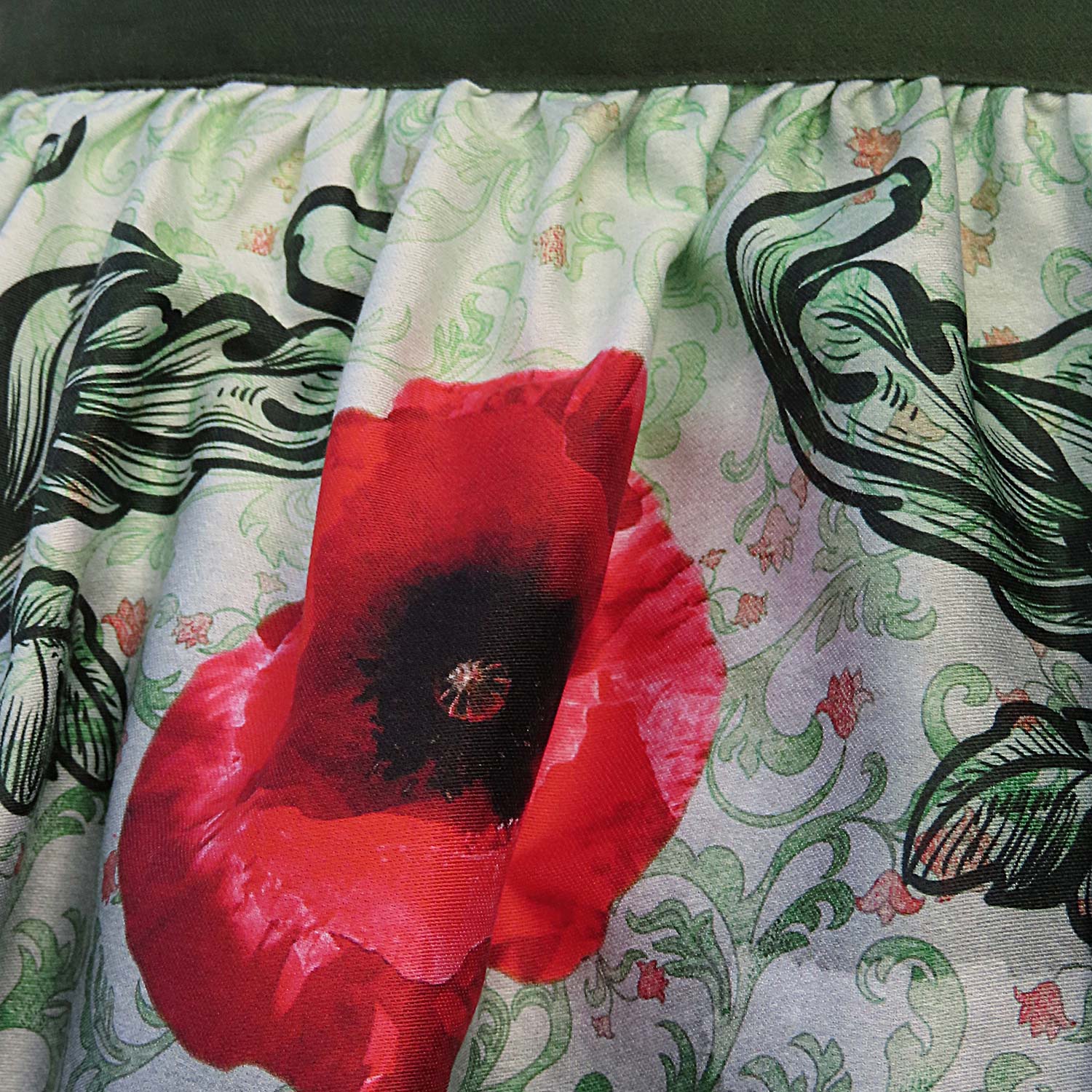 Dirndlschürze "Mohnblumen"