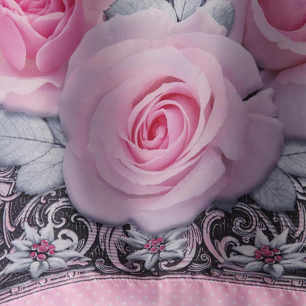 Dirndlschürze "Rosemarie" in Midi von Alexandra Maxa TD-D07537-05 Detailansicht von einer Rose