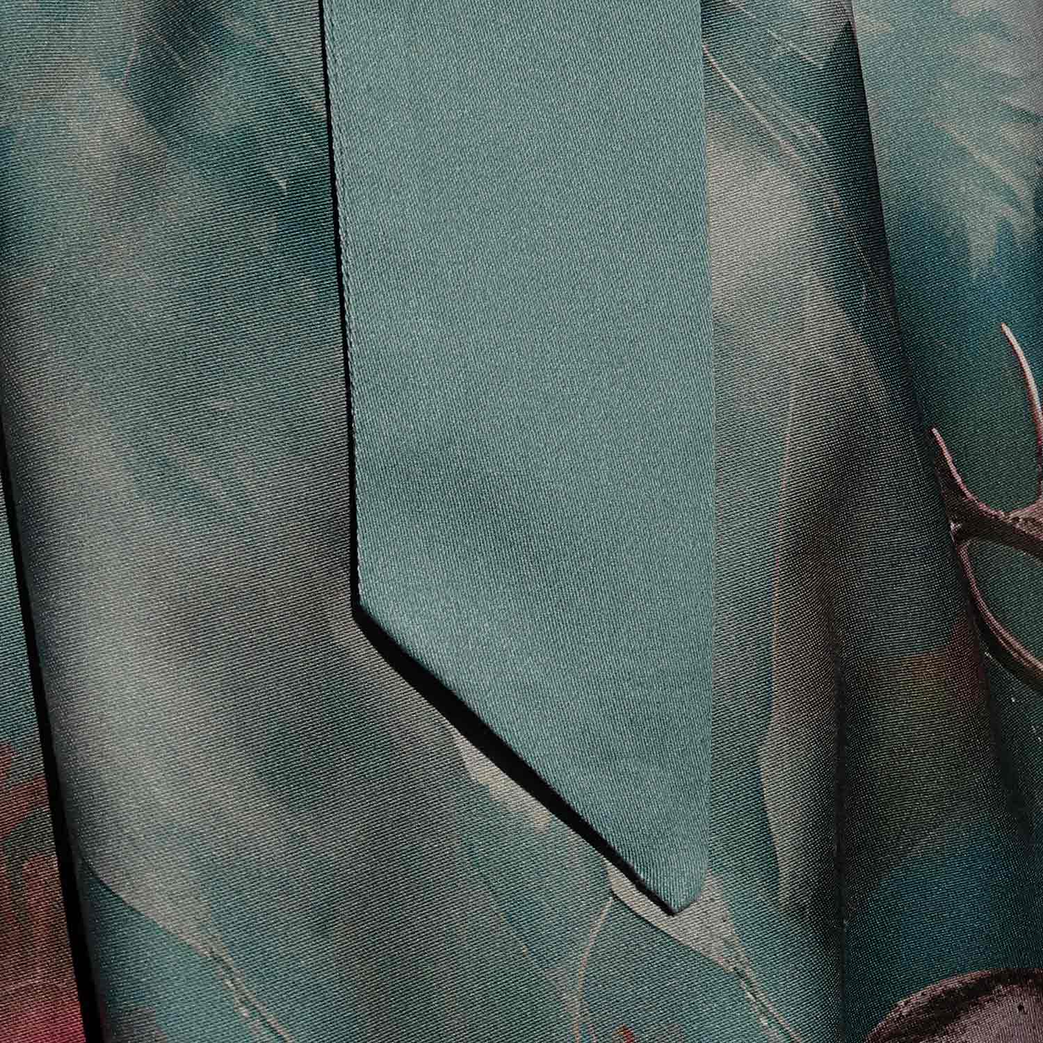 Dirndlschürze "Wächter am Fluss" in Mini von Alexandra Maxa TD-D07540-10 Detailansicht vom Schürzenband