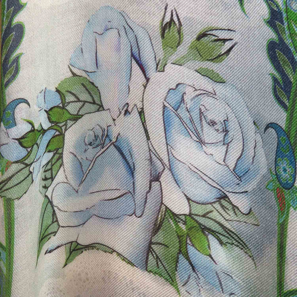Modal-Schal "Dreams & Roses"